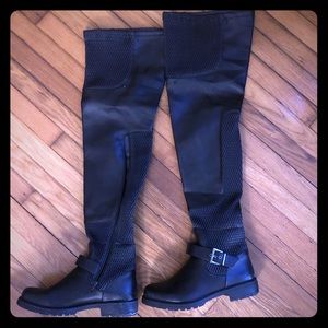 Over the knee boots (Catherine Flat Boot)